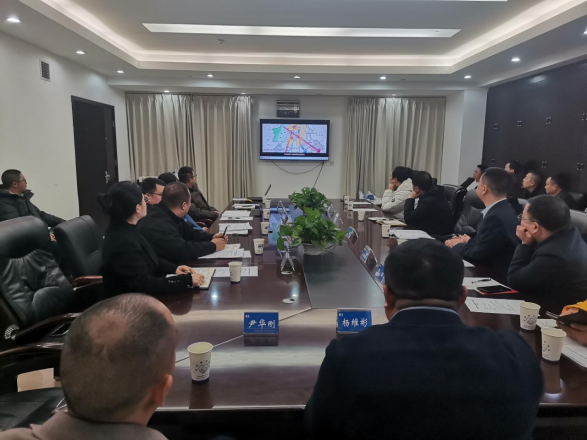 凝聚行业力量 共筑发展新篇   —— 资阳市地产建筑商会积极参与雁江区  建筑产业招商座谈会(图1)